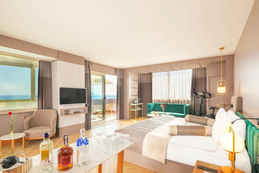 SUITE STANDARD Room, Sherwood Exclusive Lara, Antalya