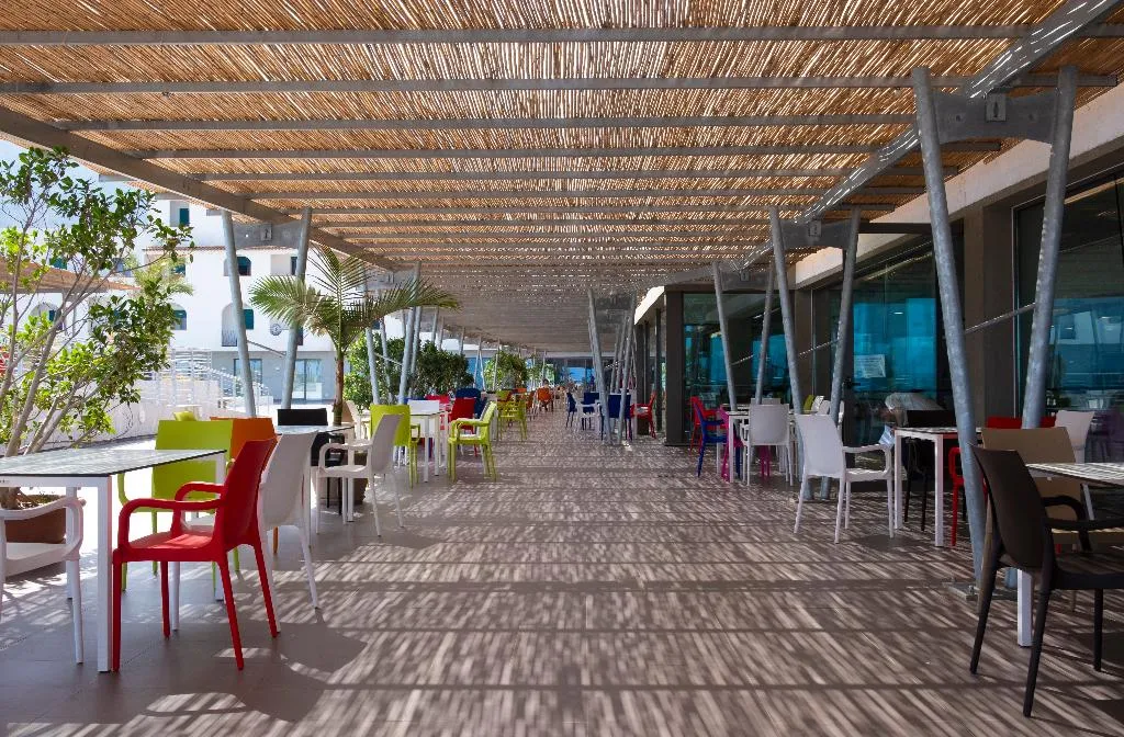 Bar, Saracen Sands Hotel & Congress Centre, Palermo