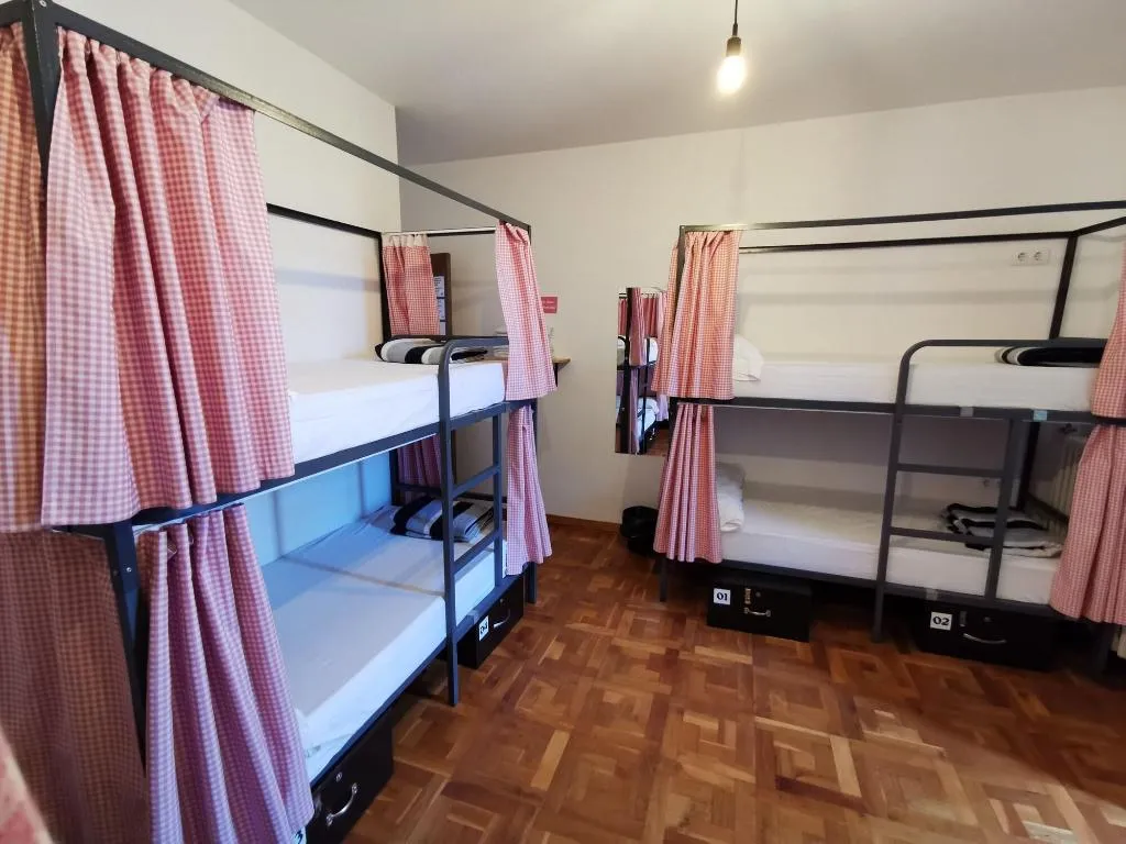 Room, Mucha Masia Hostel Rural-Urbà, Barcelona