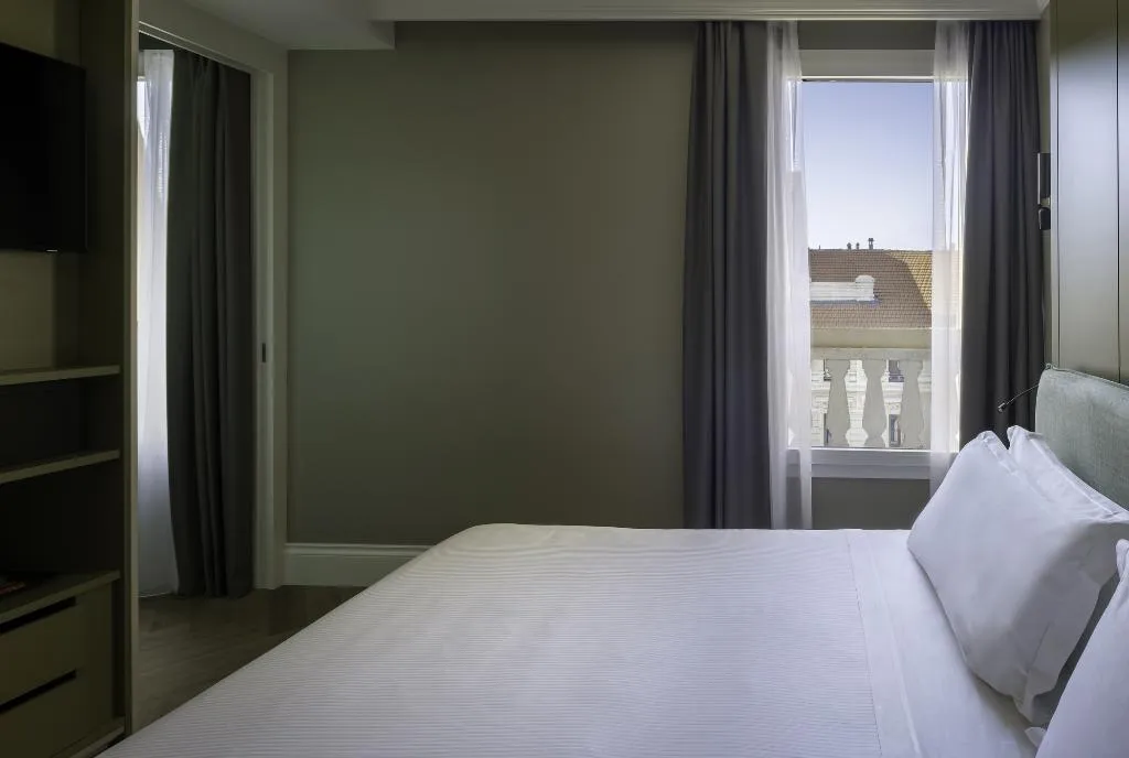 JUNIOR SUITE DELUXE Room, UNA HOTELS Galles Milano, Milan