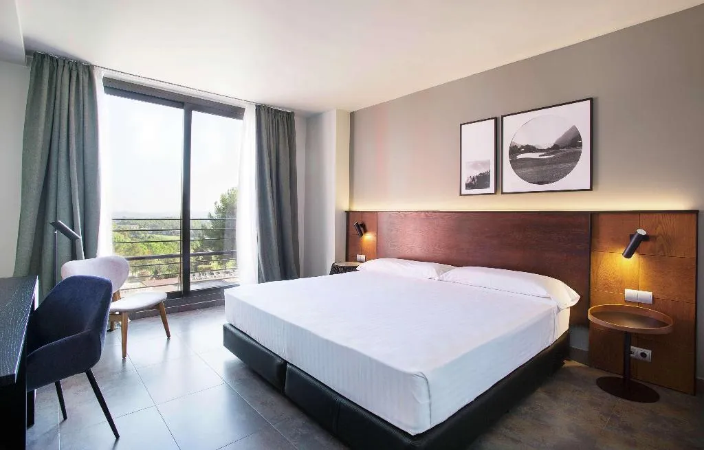 Room, Dolce By Wyndham Barcelona Resort, Barcelona