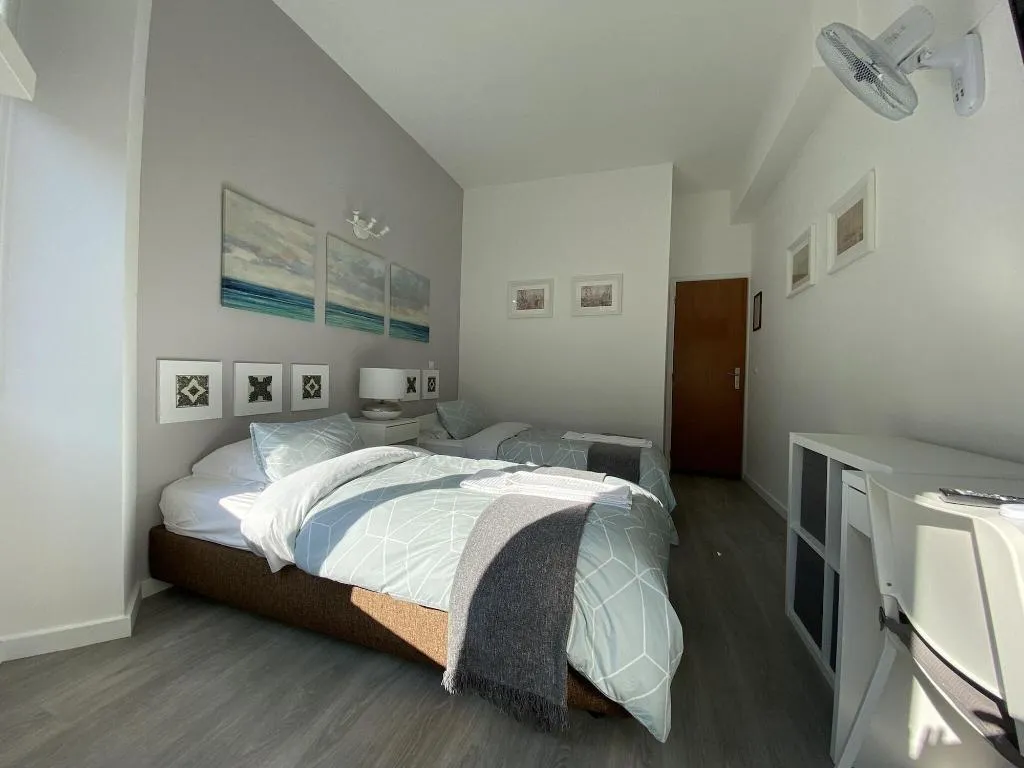Room, Residencial Triunfo, Porto