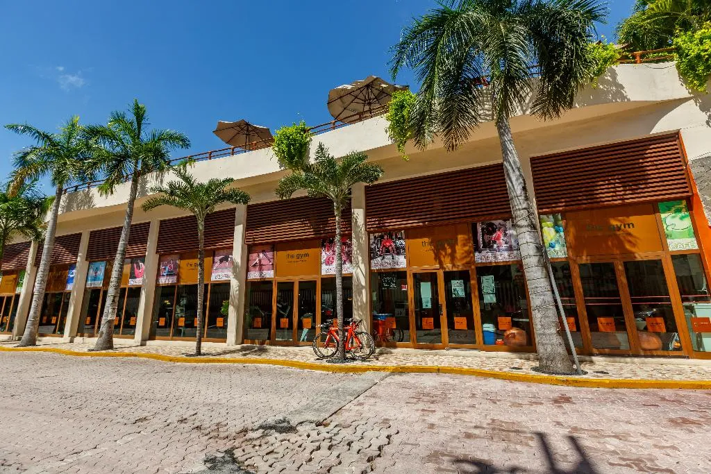 Sports and Entertainment, Magia Beachside, Playa Del Carmen