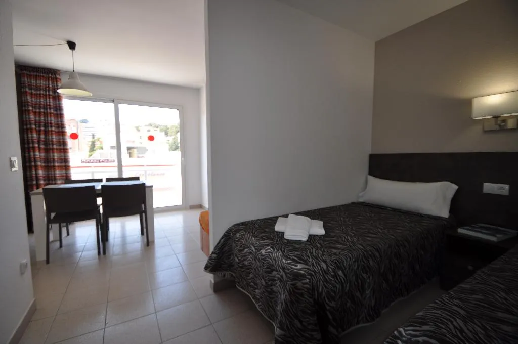 Room, Safari, Costa Brava