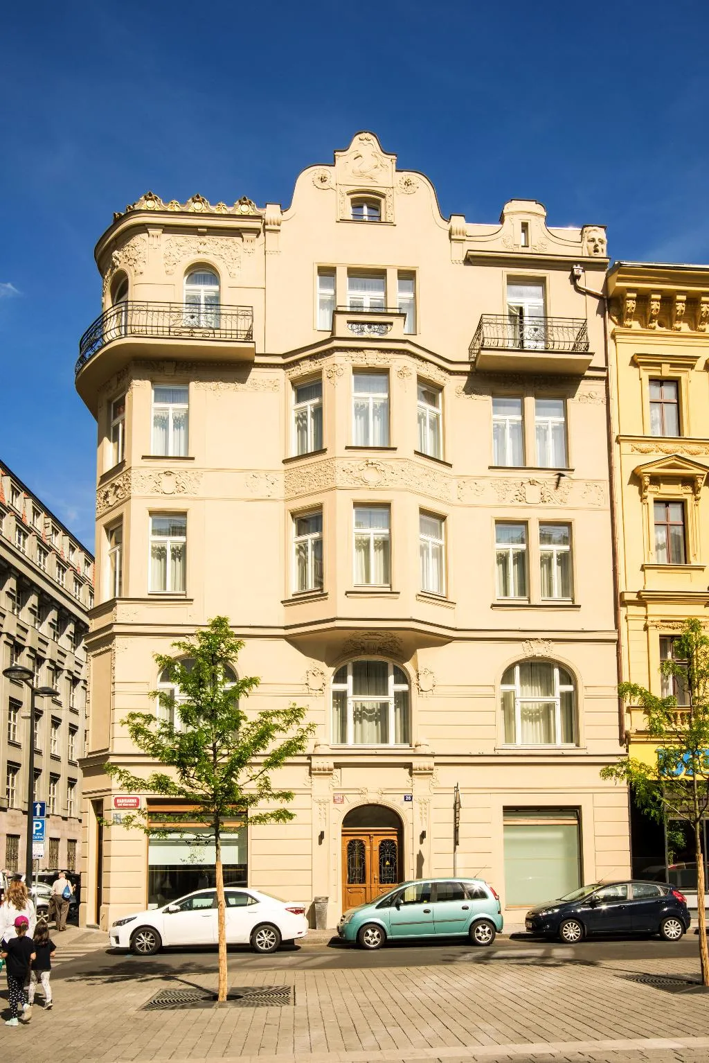 General view, Golden Crown, Prague
