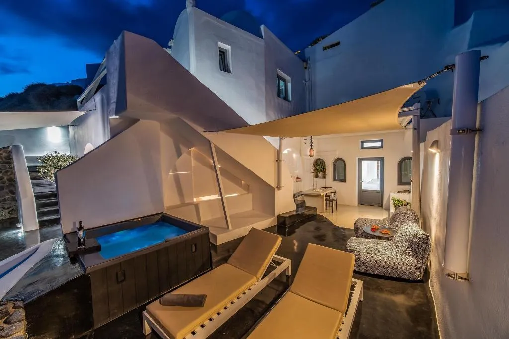 General view, Solstice Luxury Suites, Santorini