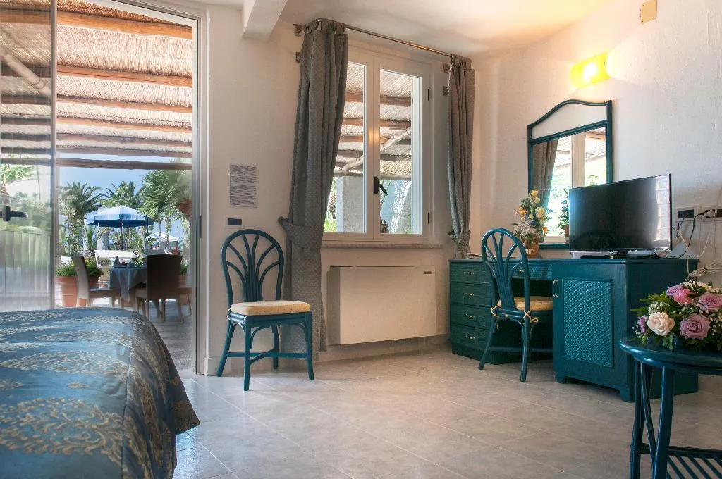 JUNIOR SUITE STANDARD Room, Borgo Romantica Resort & SPA, Naples
