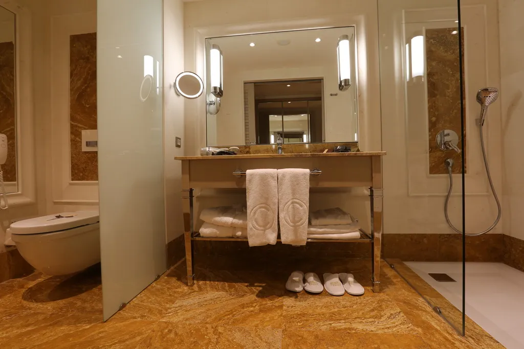 DOUBLE SUPERIOR LAND VIEW Room, Charisma De Luxe Hotel, Izmir