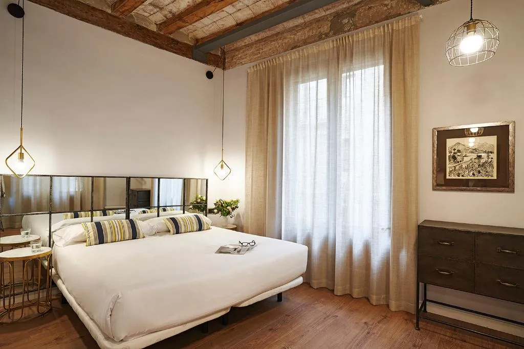 General view, AinB Gothic-Jaume I Apartments, Barcelona