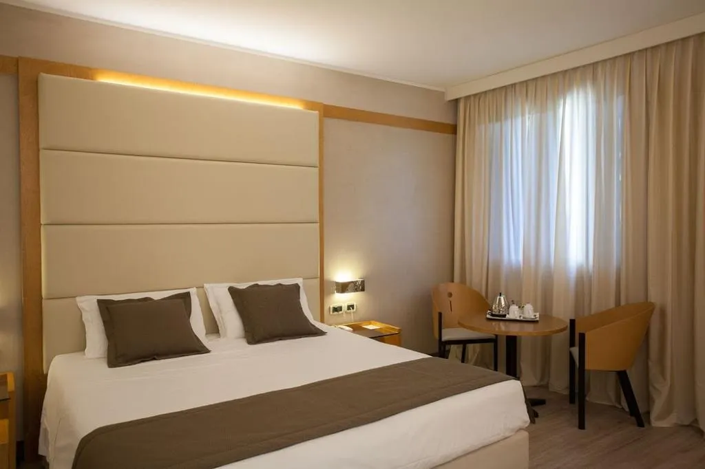 Double or Twin DELUXE Room, Park Hotel Ai Pini, Venice