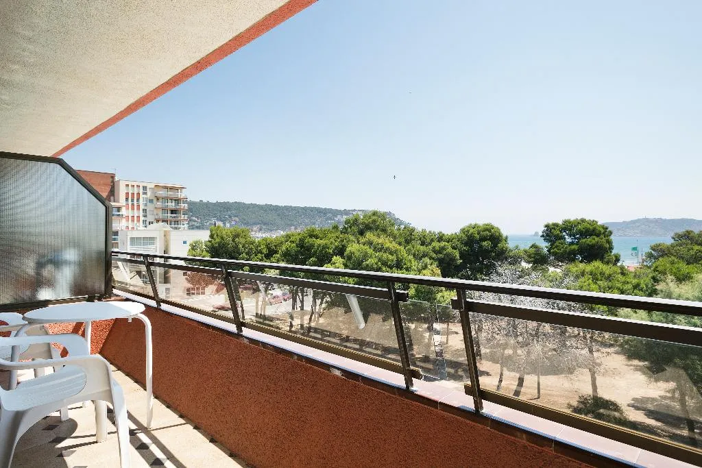 APARTMENT DUPLEX Room, Apartamentos Salles Beach, Costa Brava