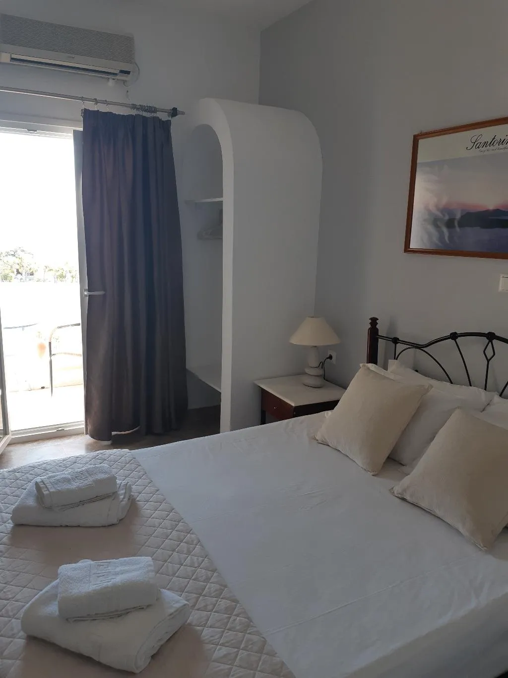 Double or Twin STANDARD Room, Emmanuela Studios, Santorini