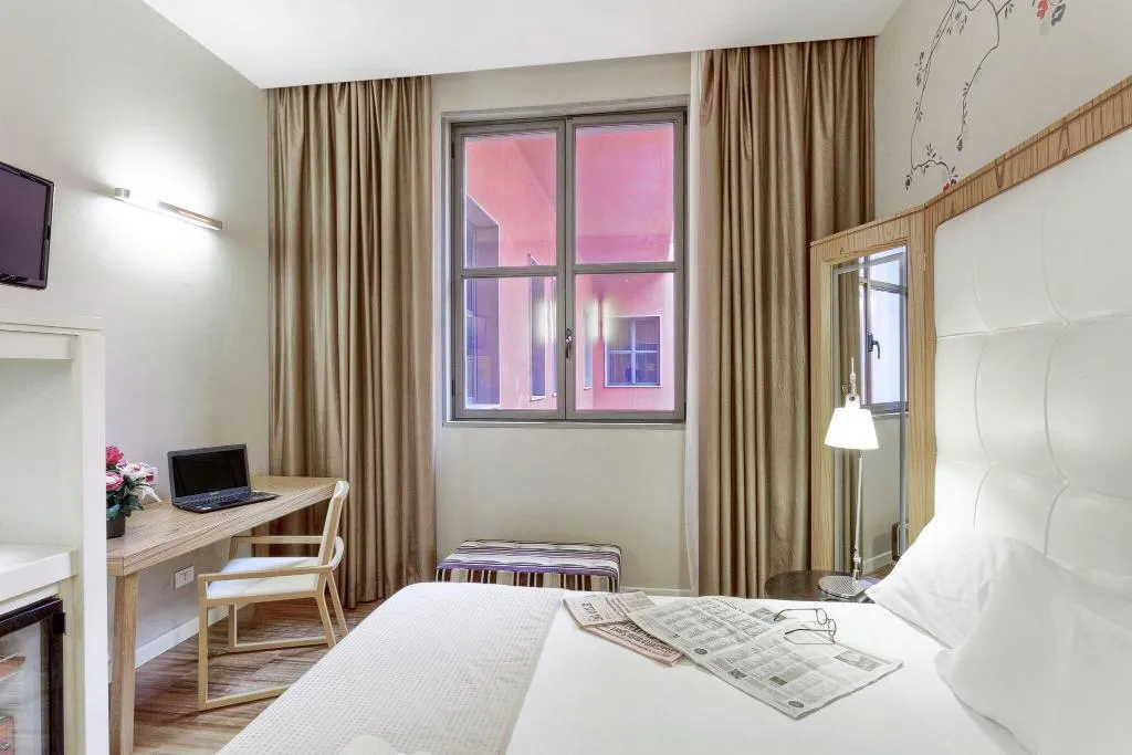 Double or Twin CLASSIC DOUBLE BED Room, Italiana Hotels Milan Rho Fair, Milan