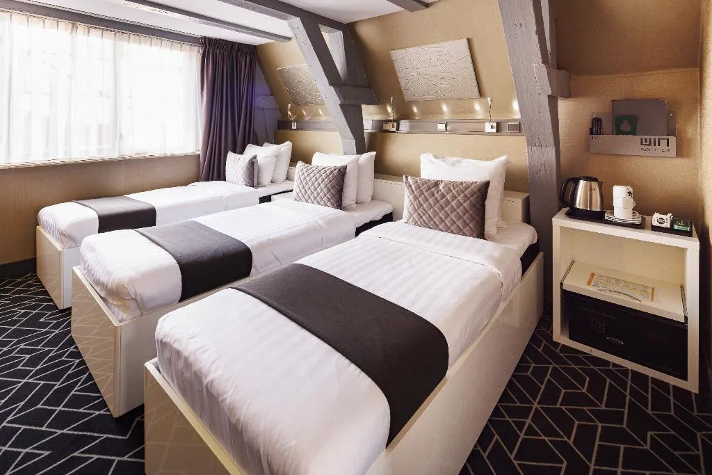 TRIPLE STANDARD Room, CC Hotel, Amsterdam