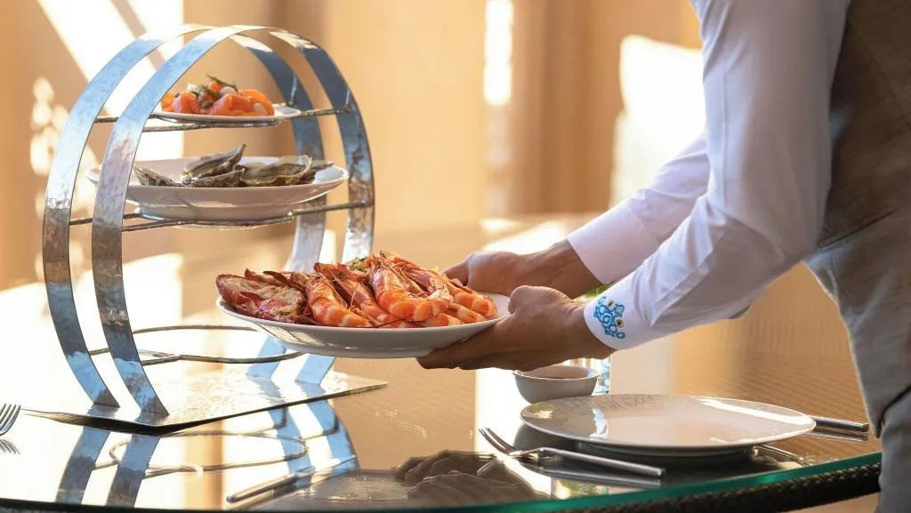 SUITE KING SIZE BED Room, Jumeirah Al Qasr Dubai, Dubai