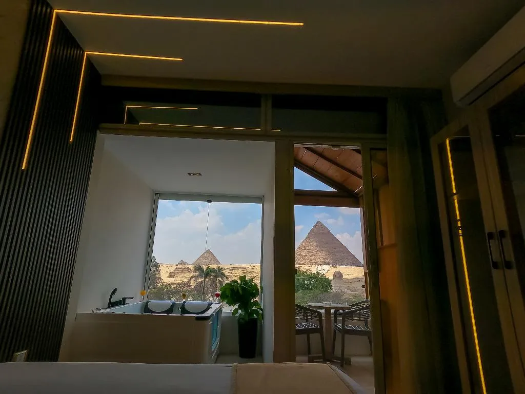Double or Twin DELUXE WITH JACUZZI Room, Giza Pyramids View Inn, Cairo