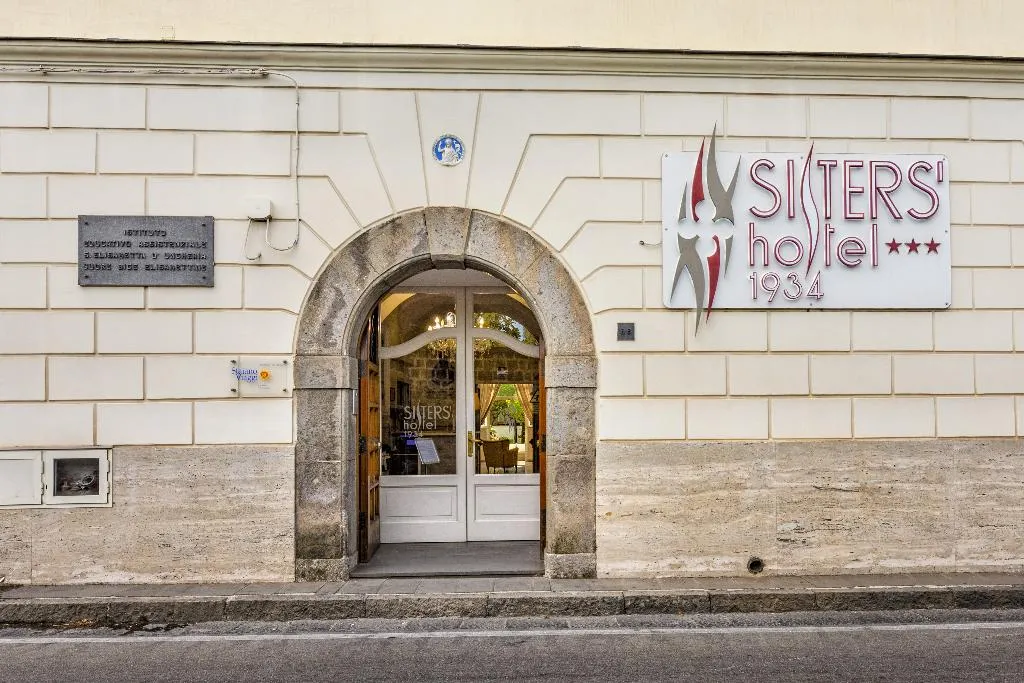 General view, Sisters' Hostel, Naples