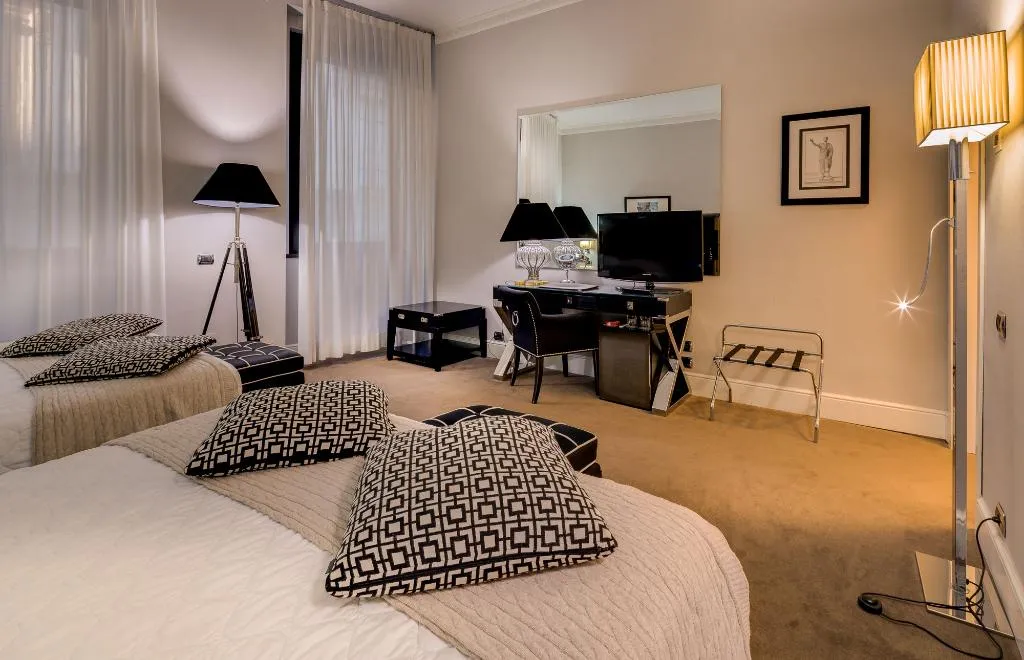 QUADRUPLE CLASSIC Room, Roma, Florence