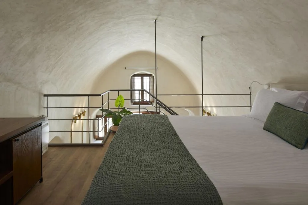 Room, Winery Hotel 1870, Santorini