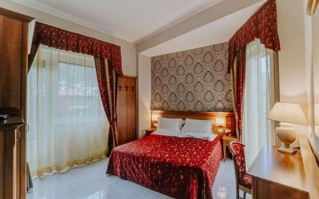 Room, Flora Hotel, Milan