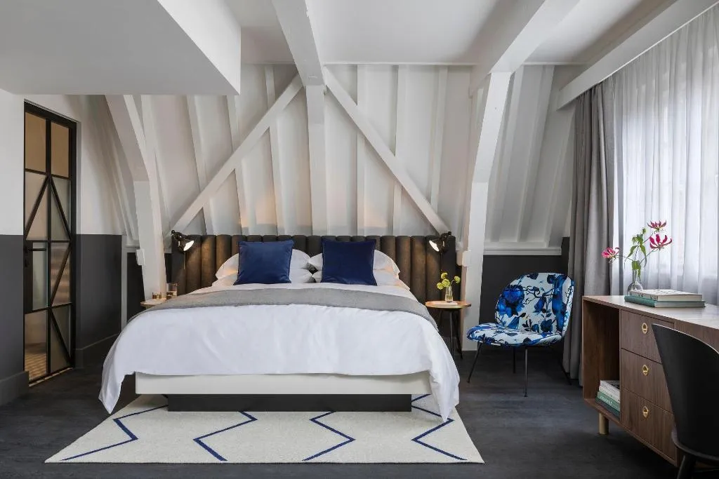 SUITE KING SIZE BED Room, Kimpton De Witt Amsterdam, Amsterdam