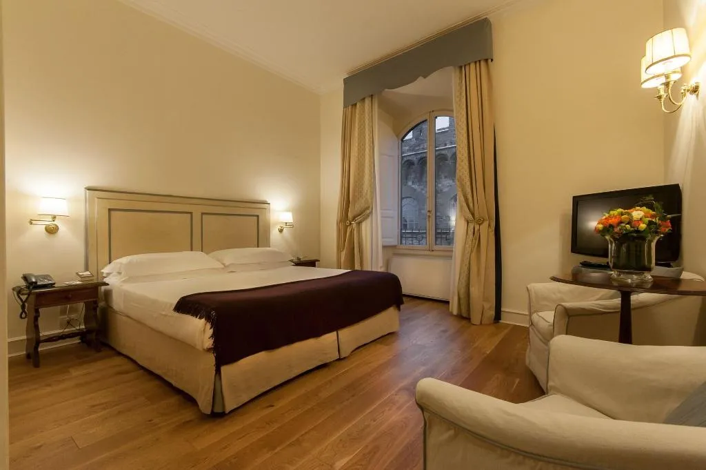 Room, Antica Torre di via de Tornabuoni 1, Florence