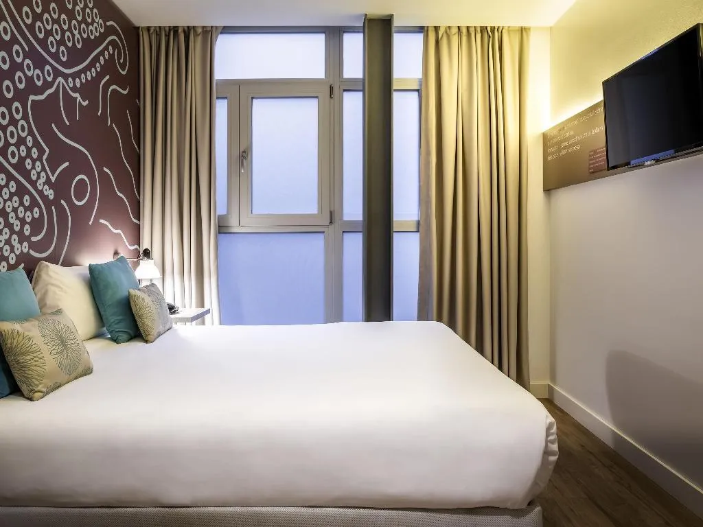 DOUBLE INNER Room, Ibis Styles Barcelona Centre, Barcelona
