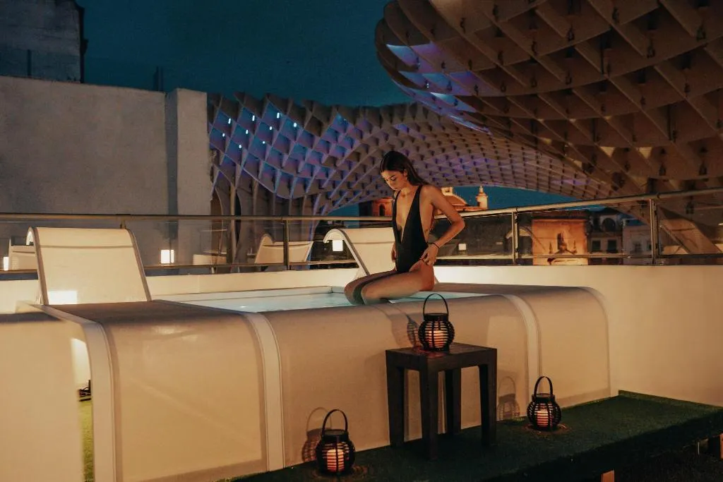 Pool, Welldone Metropol, Seville