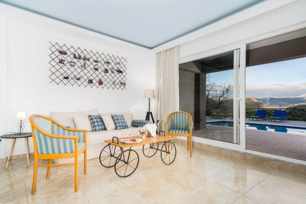 Room, Villa Frati Gorge, Crete