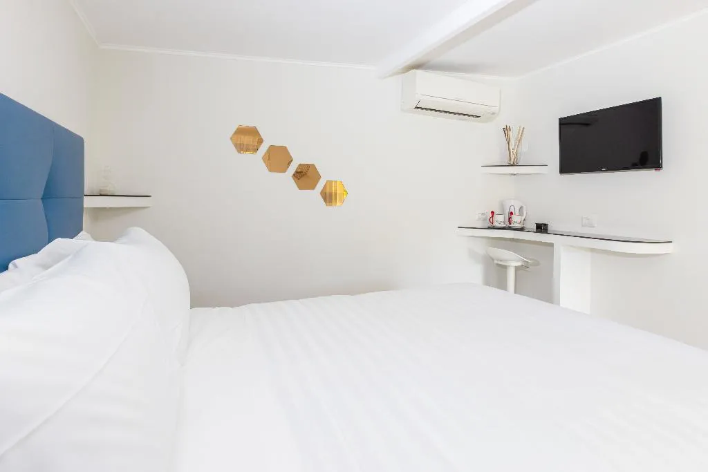 DOUBLE SUPERIOR Room, Casale Antonietta, Naples