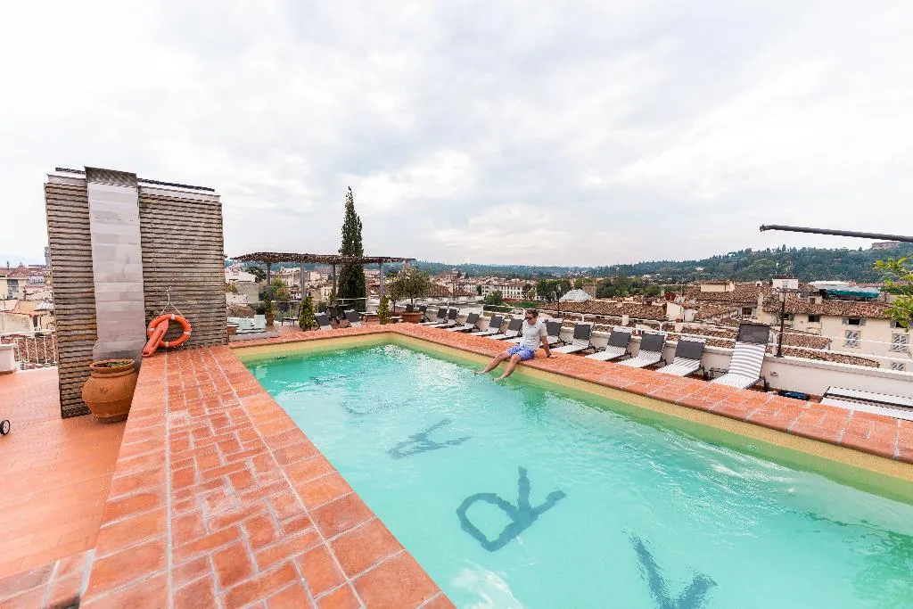 Pool, Kraft, Florence