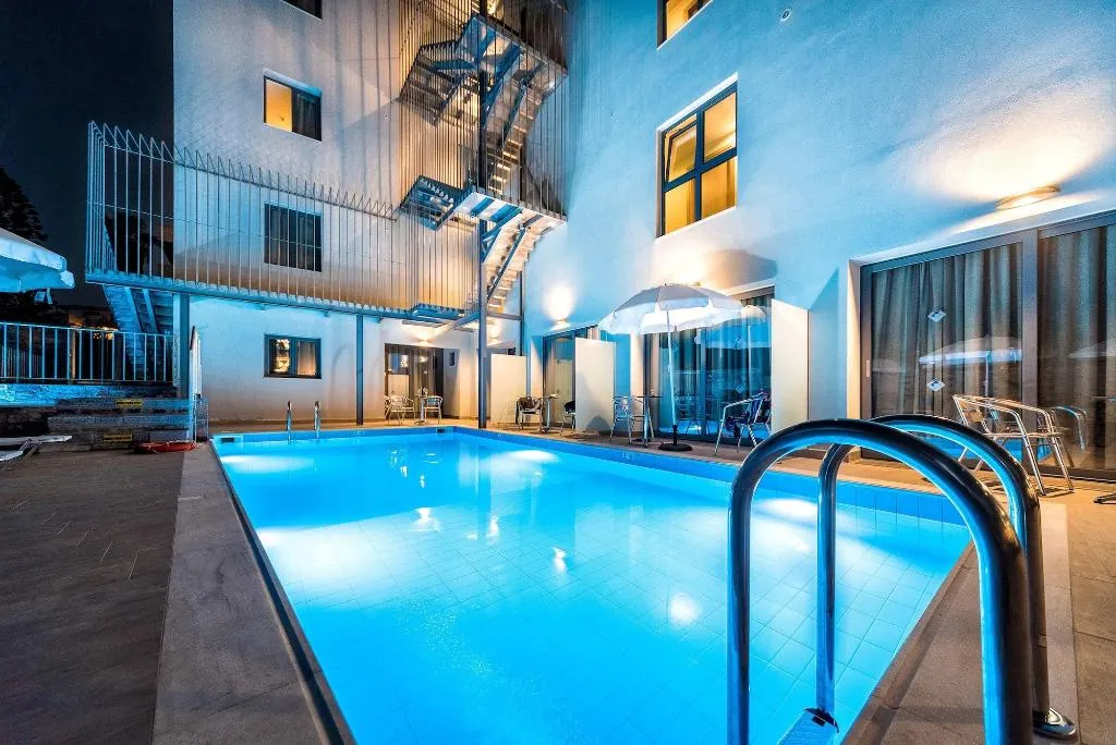 Pool, Pollis Hotel, Crete