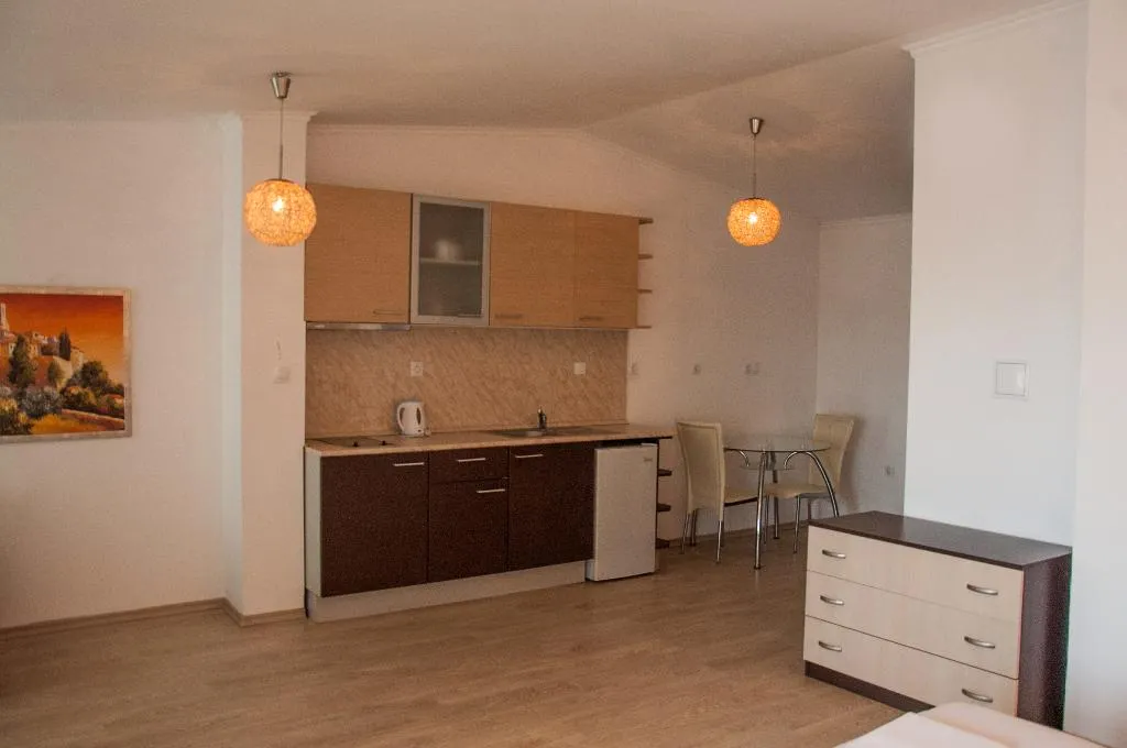 STUDIO STANDARD Room, Rainbow 1 Holiday Complex, Bourgas