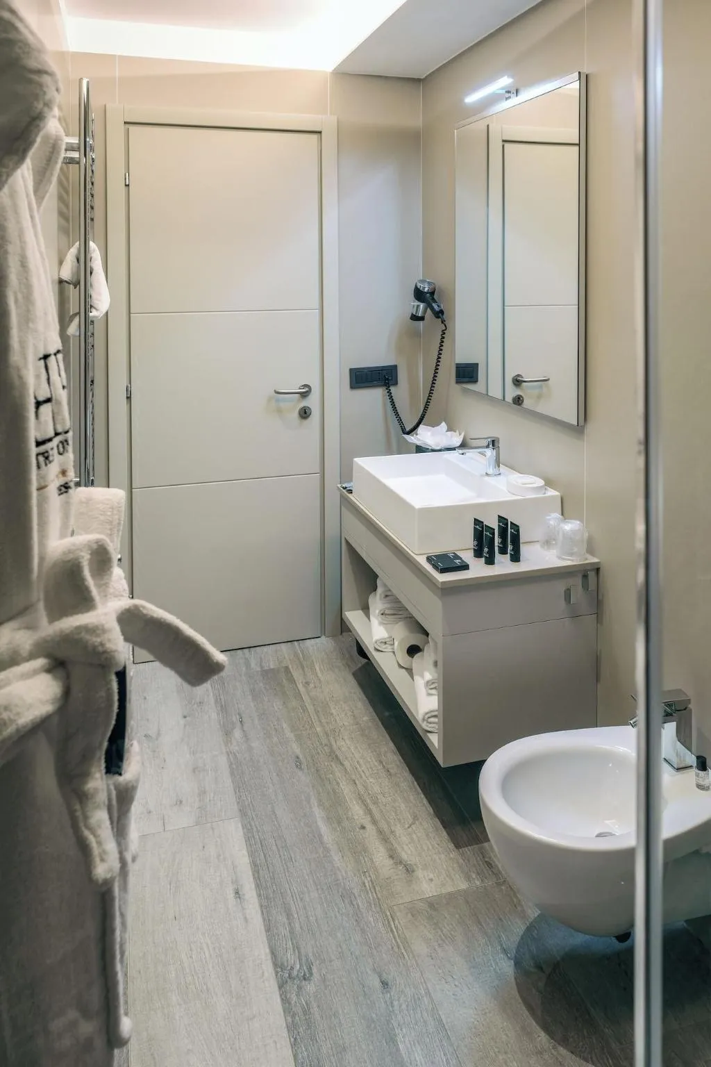 Room, Resort Tre Fontane, Naples