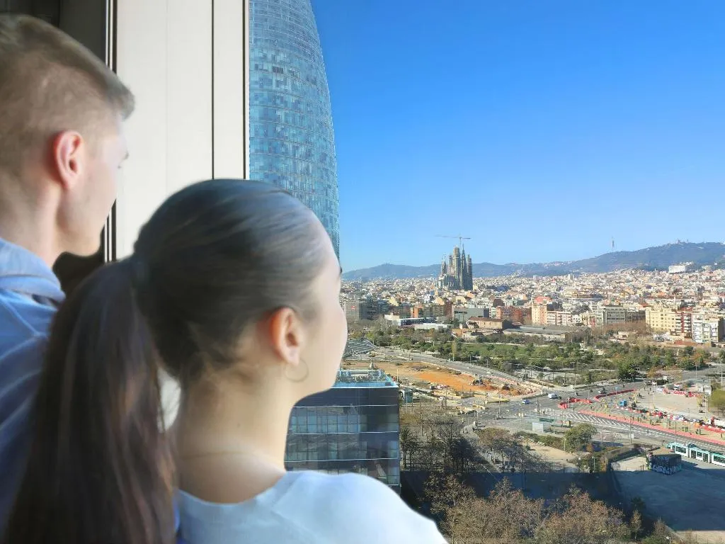 DOUBLE SUPERIOR WITH VIEWS Room, Novotel Barcelona City, Barcelona
