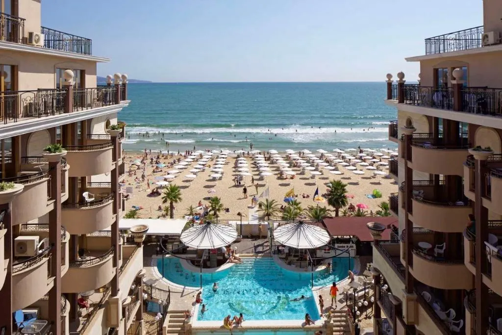APARTMENT TWO BEDROOMS ONE BATHROOM Room, Golden Rainbow, Bourgas