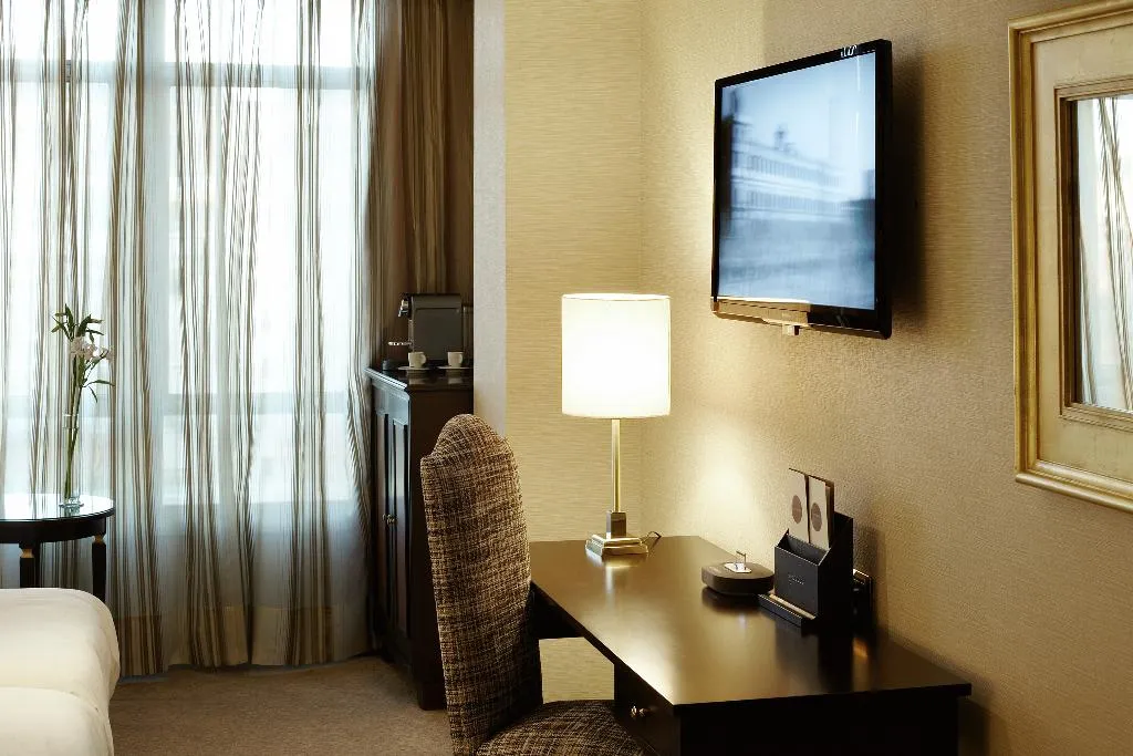DOUBLE DELUXE Room, Hyatt Regency Hesperia Madrid, Madrid