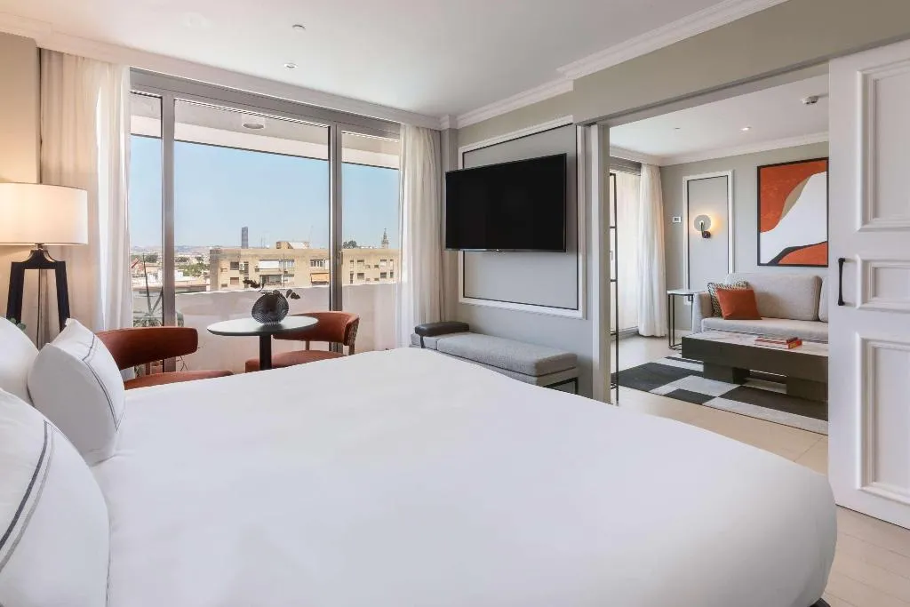 JUNIOR SUITE STANDARD Room, The Level At Meliá Sevilla, Seville