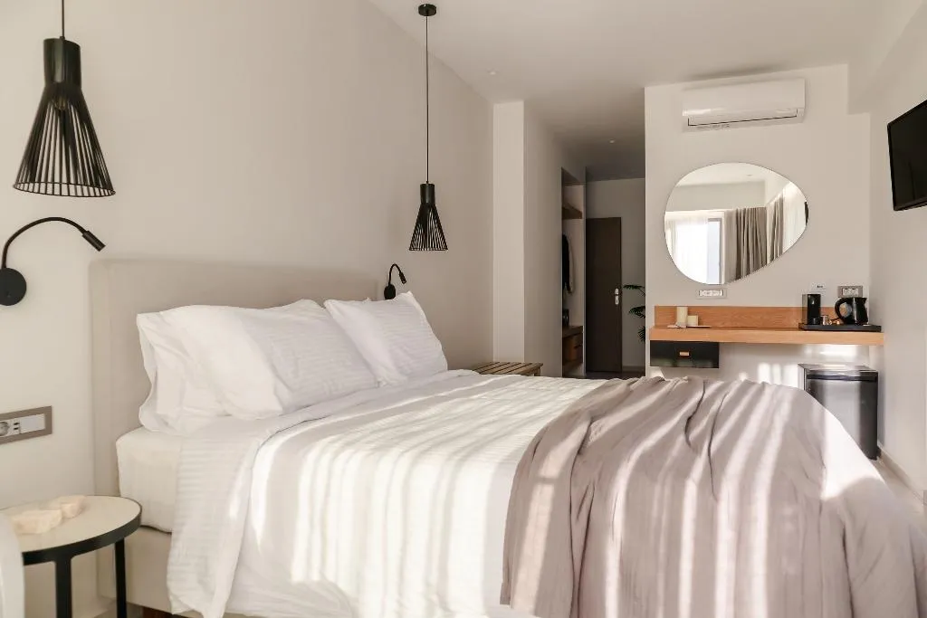 DOUBLE SUPERIOR SIDE SEA VIEW Room, Batis Aero Beachfront Wellbeing Hotel, Crete