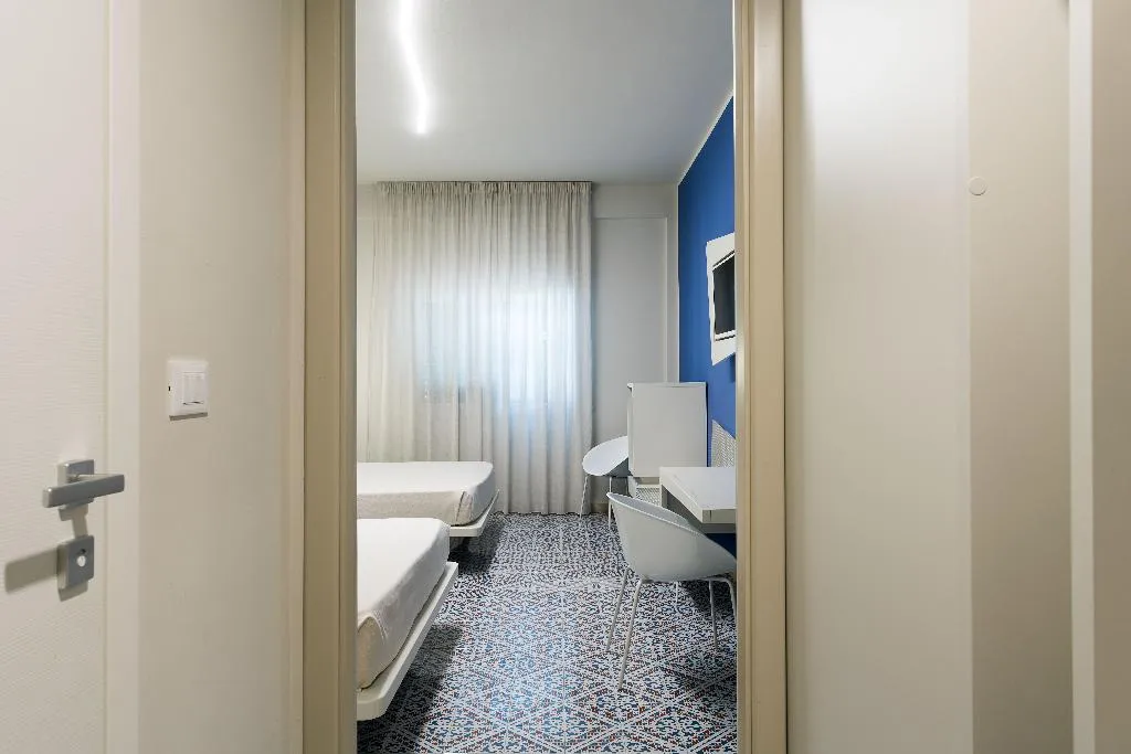 Room, Saracen Sands Hotel & Congress Centre, Palermo
