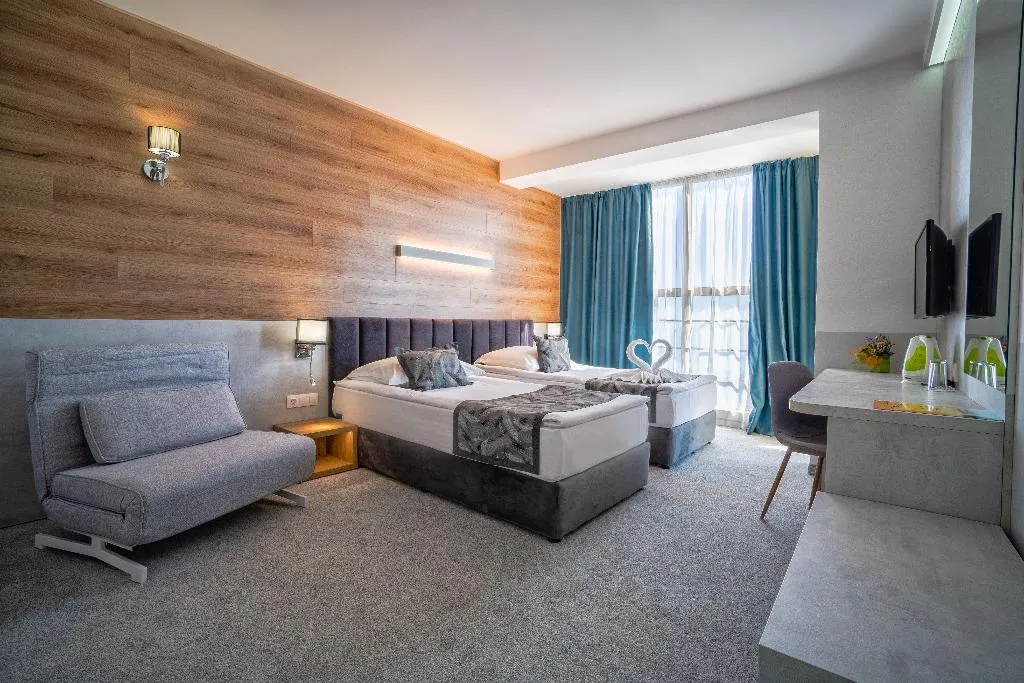 DOUBLE SEA VIEW Room, Hotel Havana, Varna