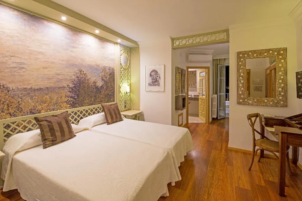 TRIPLE SUPERIOR Room, Sercotel President, Costa Brava