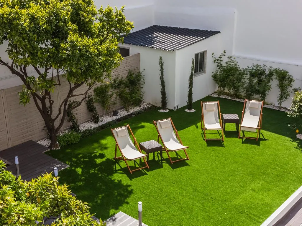 Terrace, Vila Garden Guesthouse, Lisbon