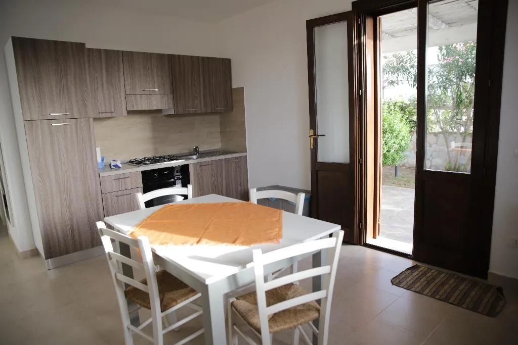 APARTMENT DELUXE TWO BEDROOM Room, Oasi Guzzetta Hotel e Case Vacanze, Palermo