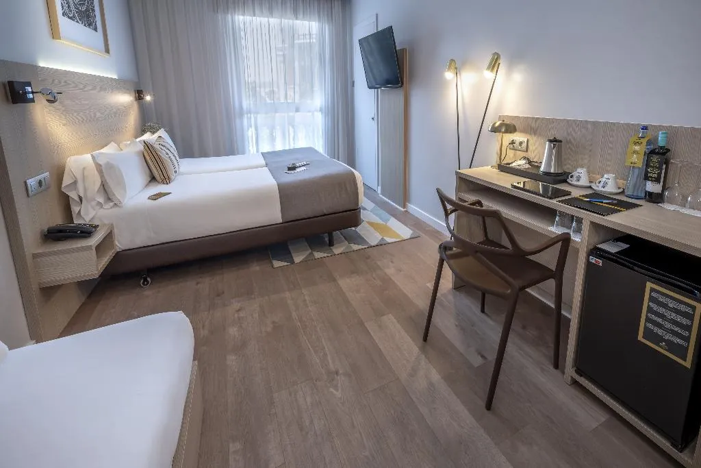 TRIPLE STANDARD Room, Serhs Rivoli Rambla, Barcelona