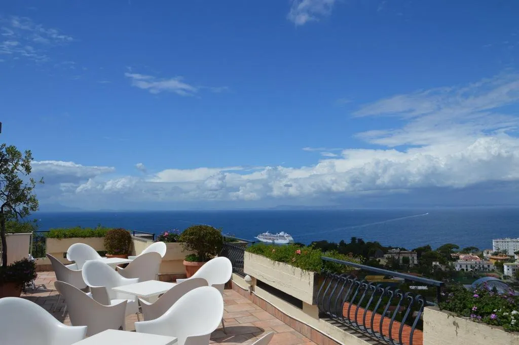 General view, Hotel Cristina, Naples