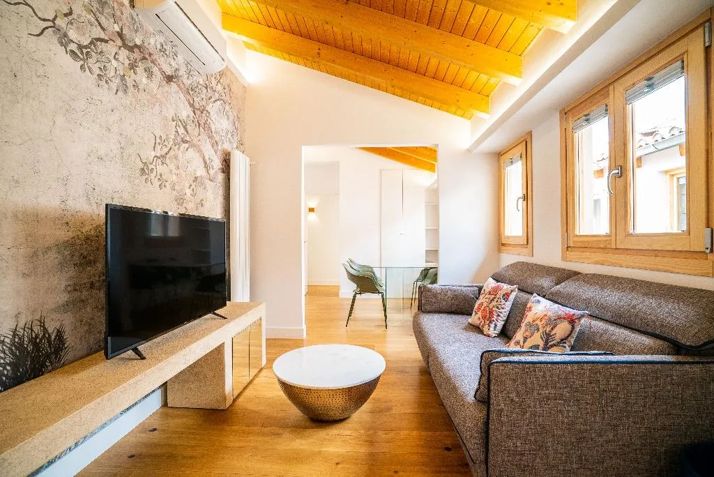 APARTMENT TWO BEDROOMS WITH TERRACE Room, Smartr Madrid Gran Vía Apartments, Madrid