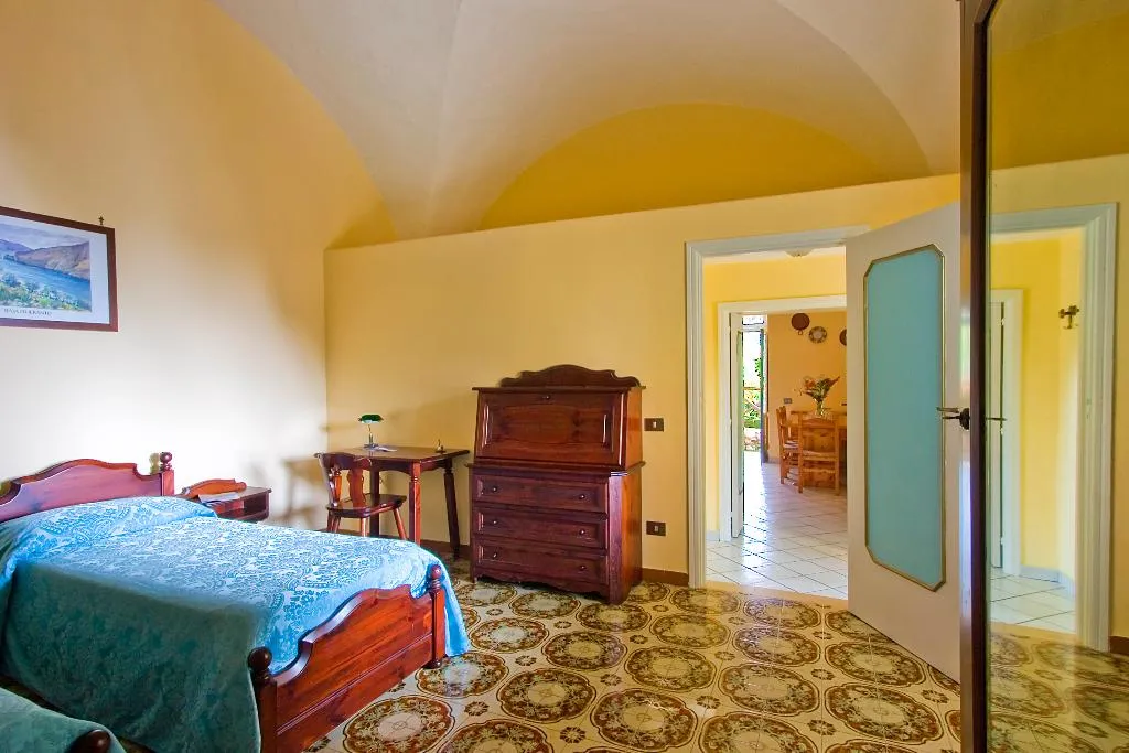 APARTMENT SUPERIOR SEA VIEW Room, Villarena Relais, Naples