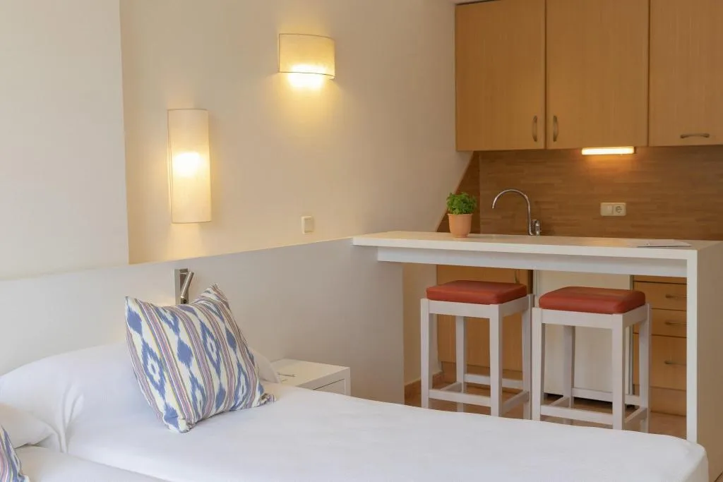 STUDIO TWO BEDS Room, HM Mar Blau, Majorca