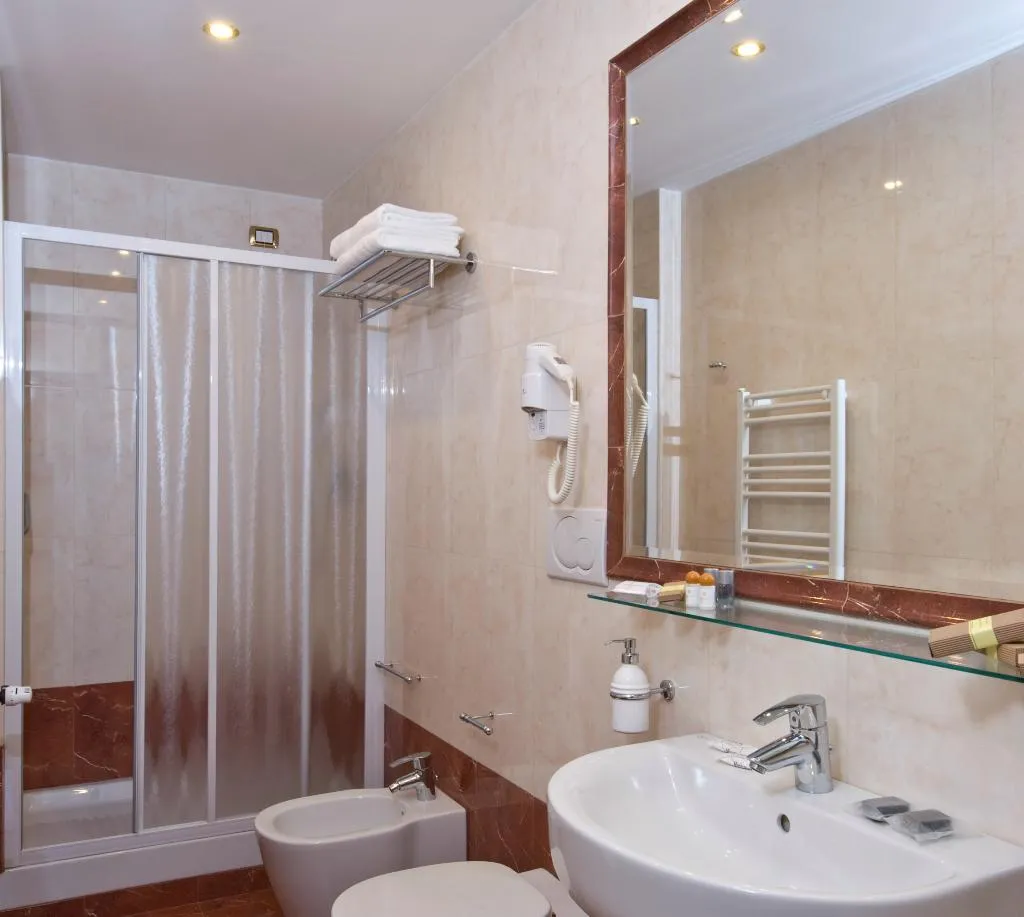 Room, Residenza Delle Arti, Rome